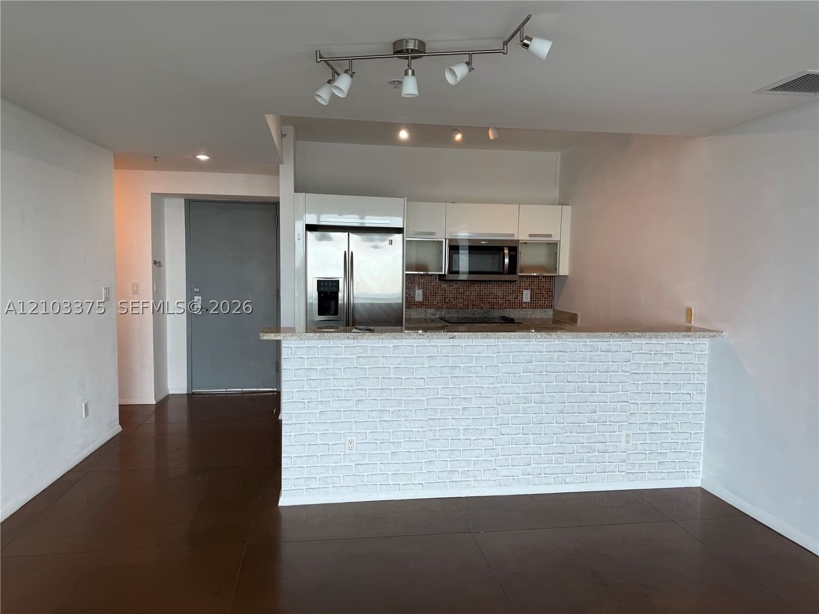 2+1 Condo — 601 36th St #2602, Miami, FL 33137