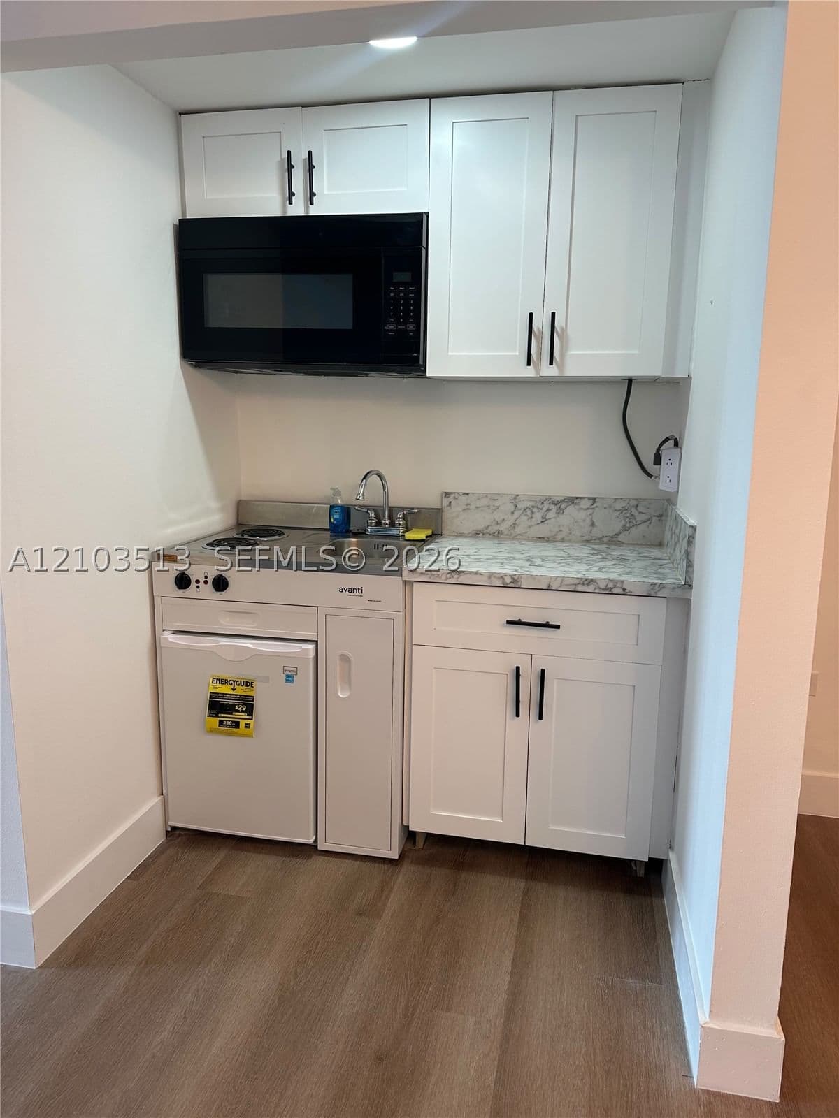 Condo — 801 Brickell Bay Dr #1463, Miami, FL 33131