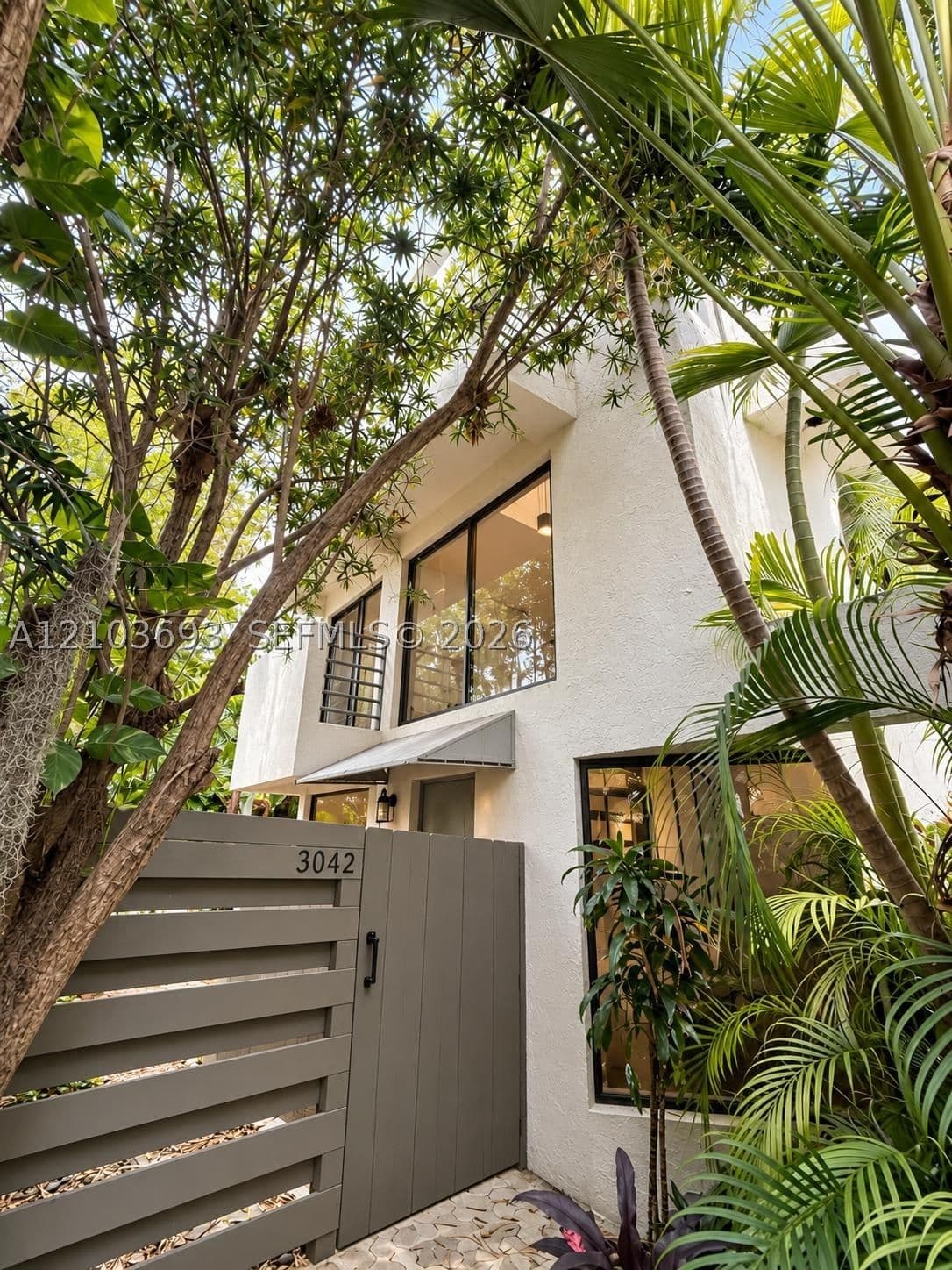 2+1 Townhouse — 3042 27th Ave #8, Miami, FL 33133