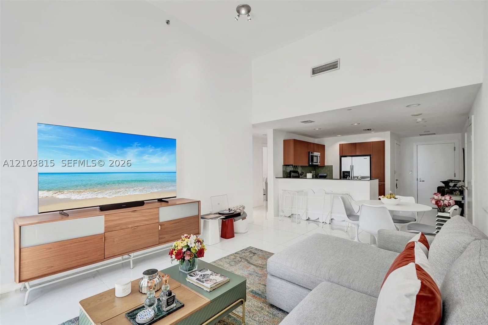 2+1 Condo — 1060 Brickell Ave #1207, Miami, FL 33131