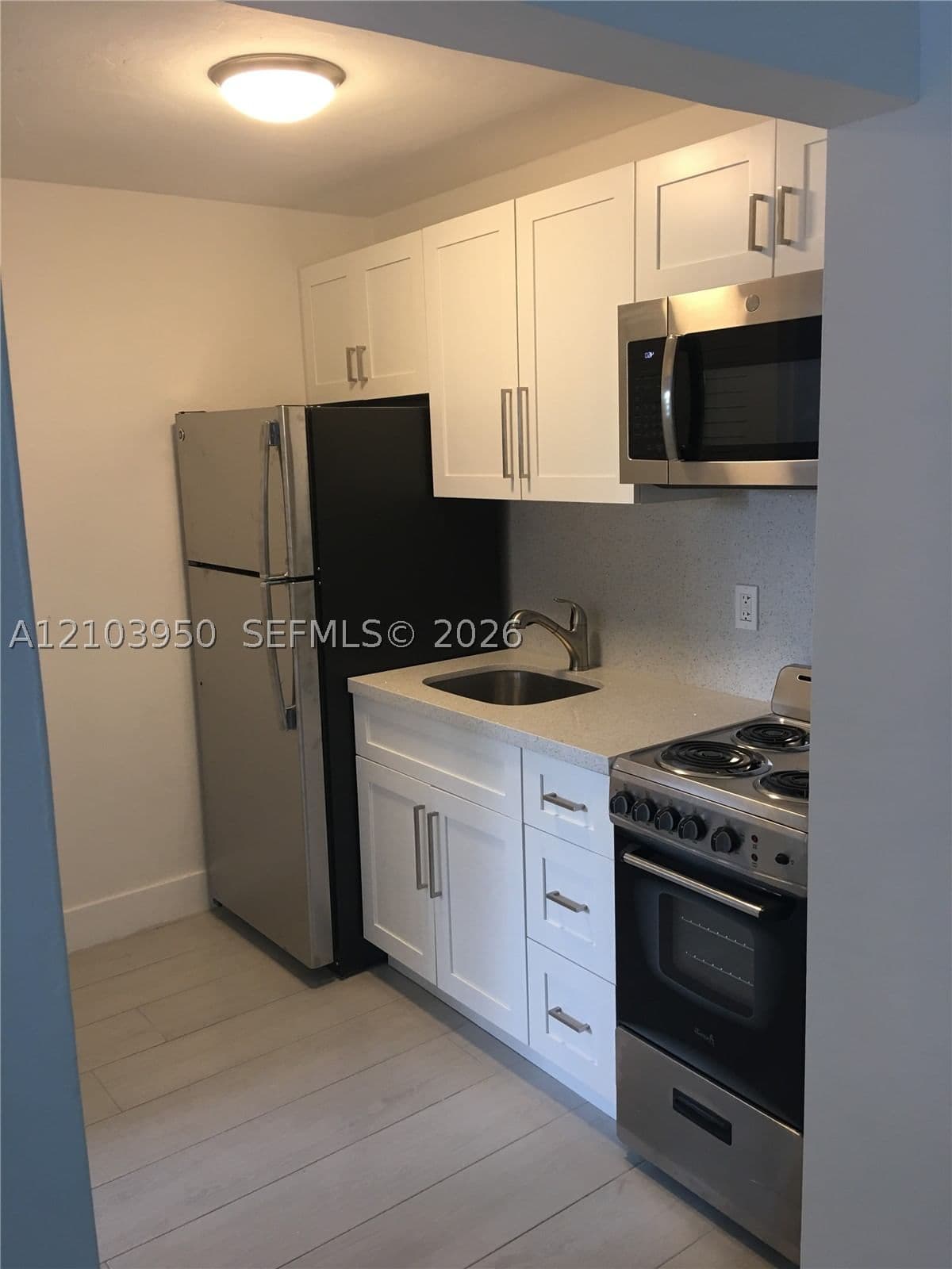Apartment — 19 Sidonia Ave #1, Coral Gables, FL 33134