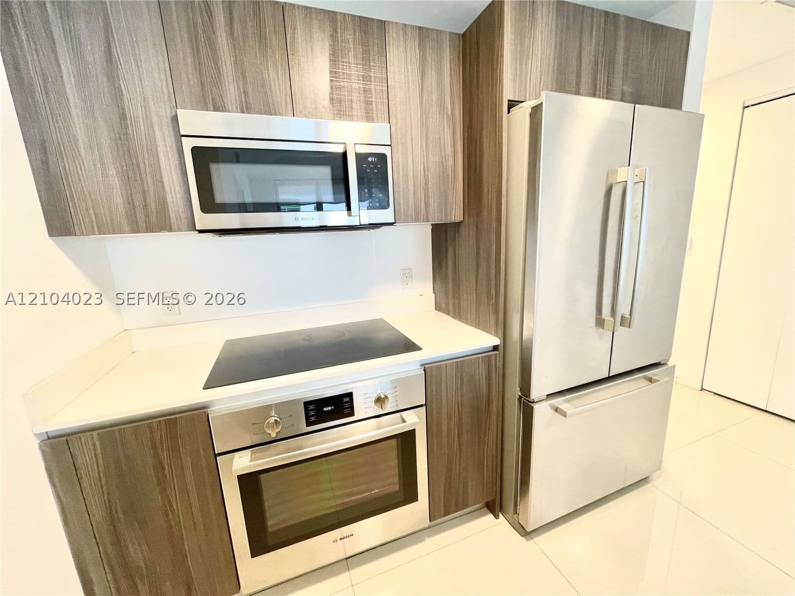 1+1 Condo — 488 18th St #2204, Miami, FL 33132