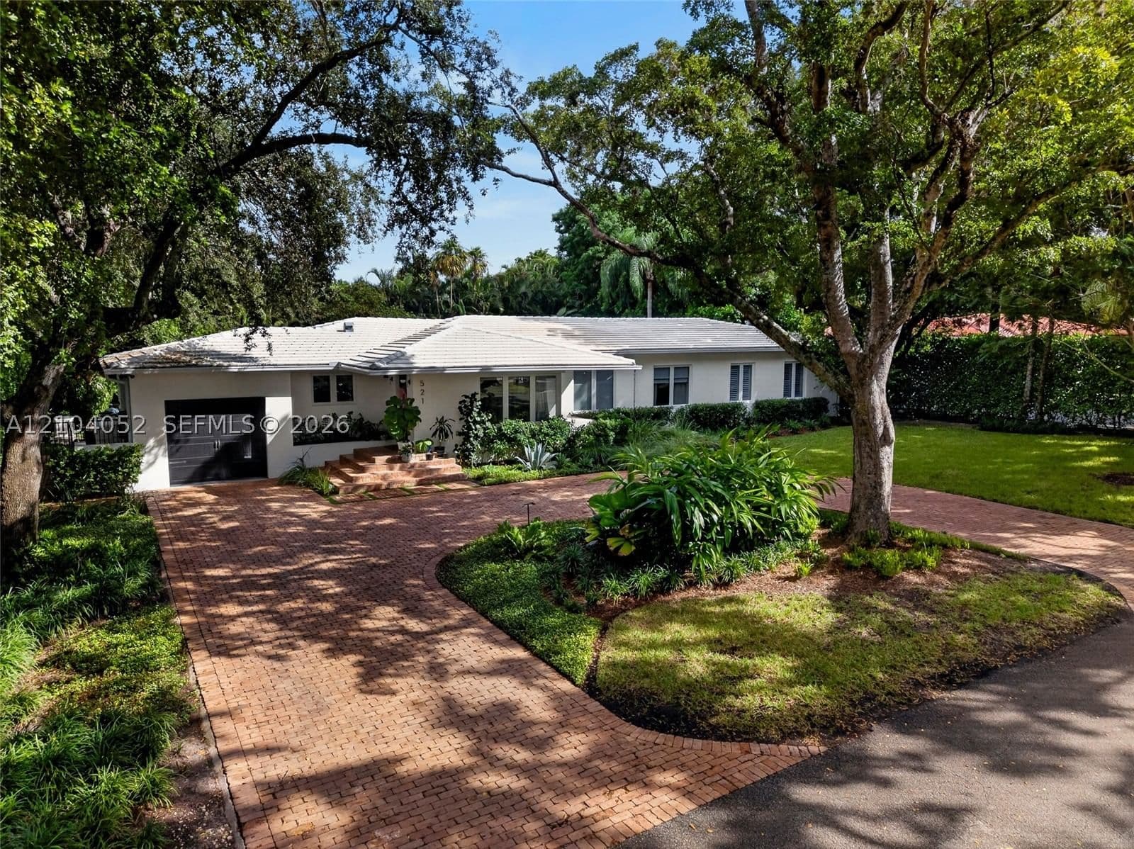 4-bedroom Single-Family Home — 521 San Juan Dr, Coral Gables, FL 33143