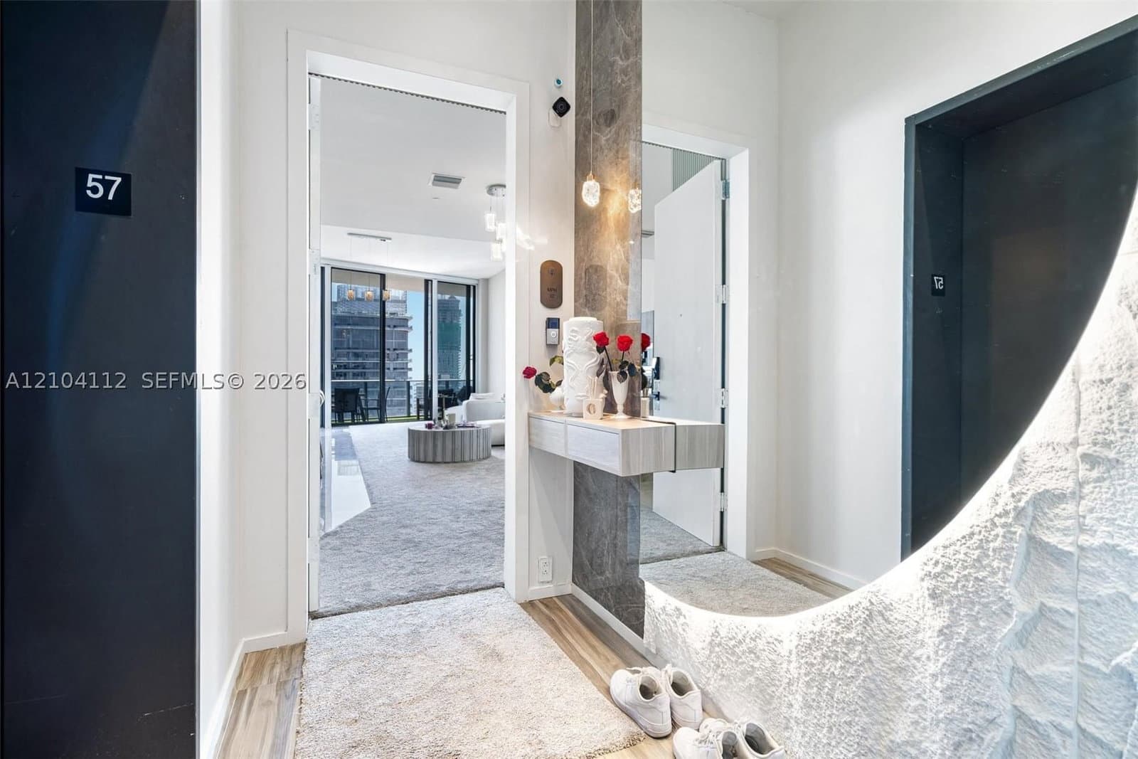 3-bedroom Condo — 801 Miami Ave #MPH 5702, Miami, FL 33130