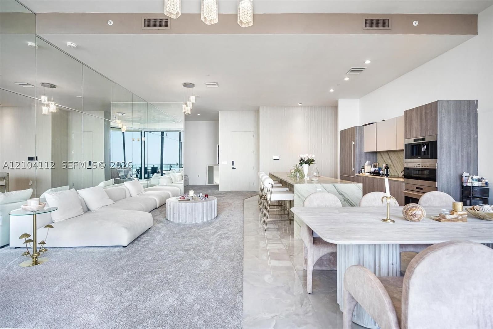 3-bedroom Condo — 801 Miami Ave #MPH 5702, Miami, FL 33130