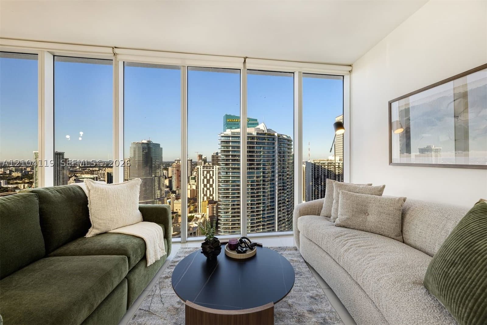 2-bedroom Condo — 485 Brickell Ave #4804, Miami, FL 33131