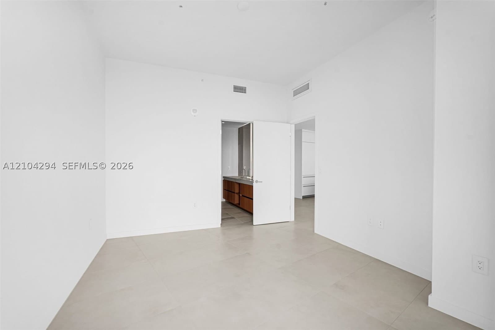 2-bedroom Condo — 1400 Biscayne Blvd #1606, Miami, FL 33132