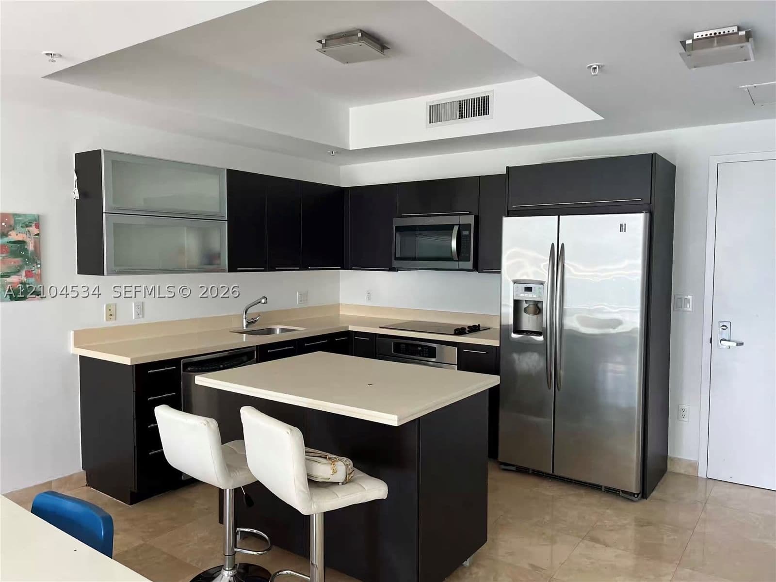 2+1 Condo — 90 3rd St #1615, Miami, FL 33130