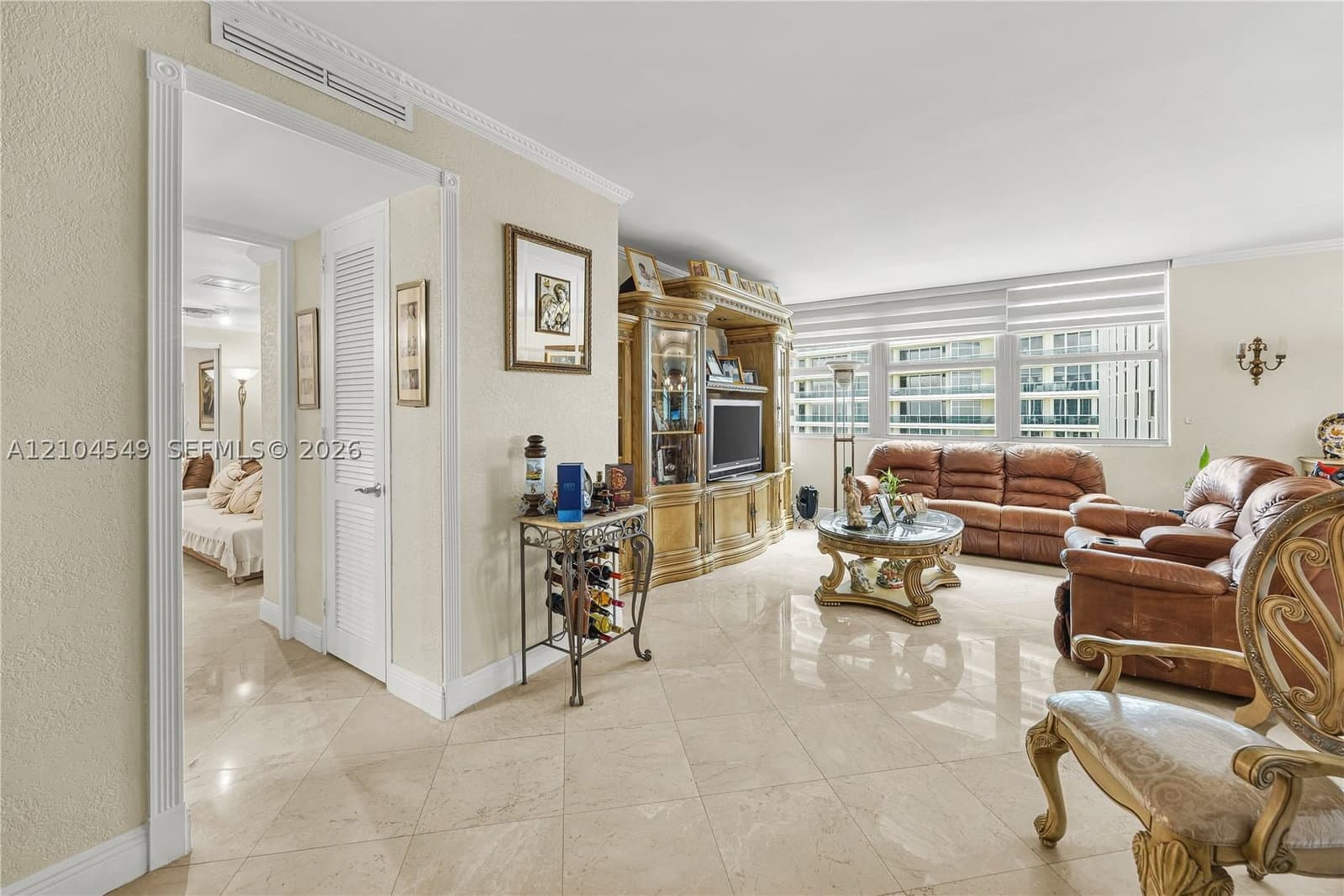 1-bedroom Condo — 5055 Collins Ave #12F, Miami Beach, FL 33140