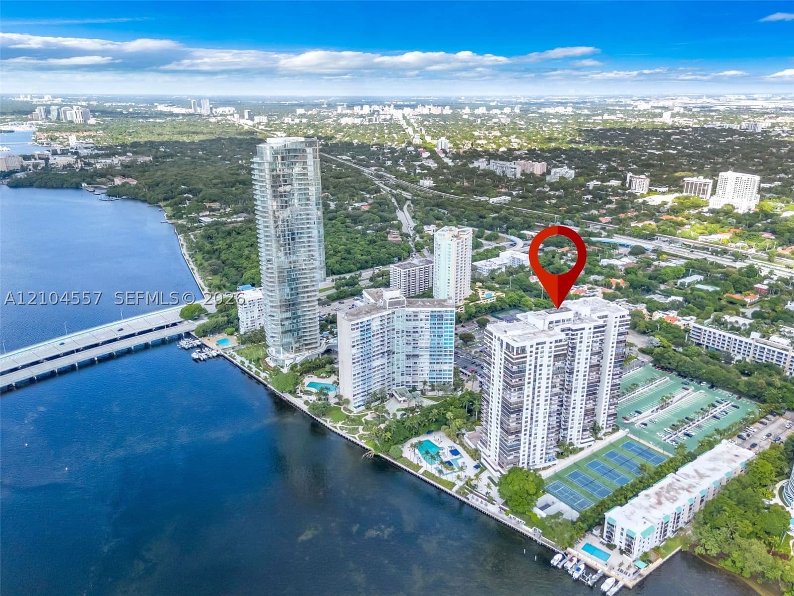 1+1 Condo — 2333 Brickell Ave #1808, Miami, FL 33129
