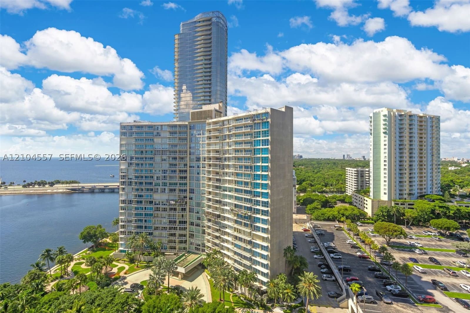 1+1 Condo — 2333 Brickell Ave #1808, Miami, FL 33129