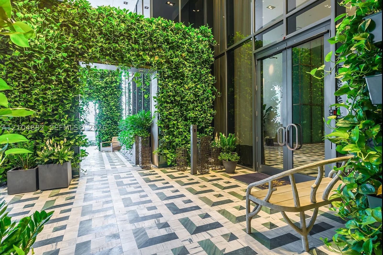 2+1 Condo — 801 Miami Ave #4405, Miami, FL 33130