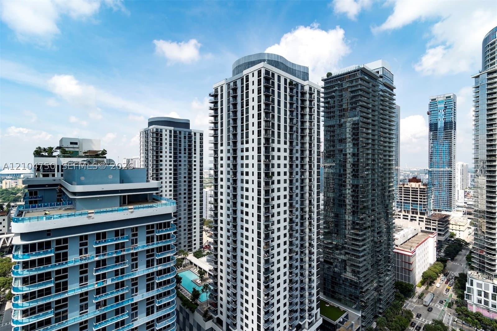 2+1 Condo — 159 6th St #2905, Miami, FL 33132