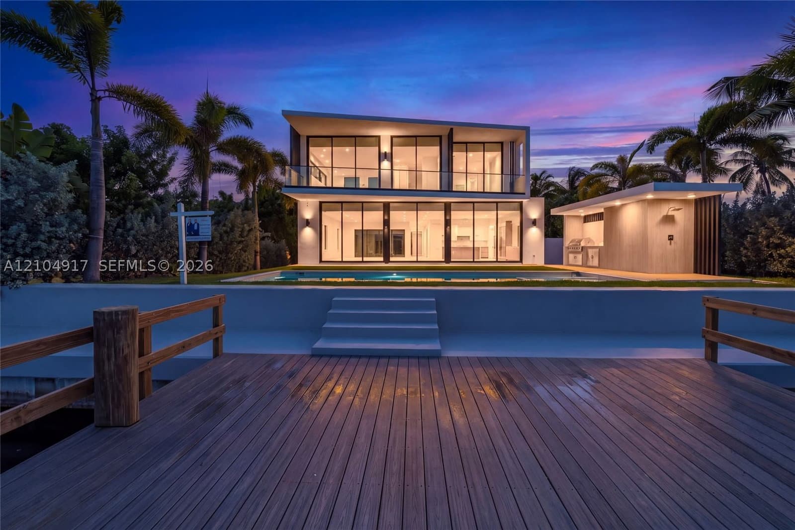 5-bedroom Single-Family Home — 271 Shore Dr, Miami Beach, FL 33141