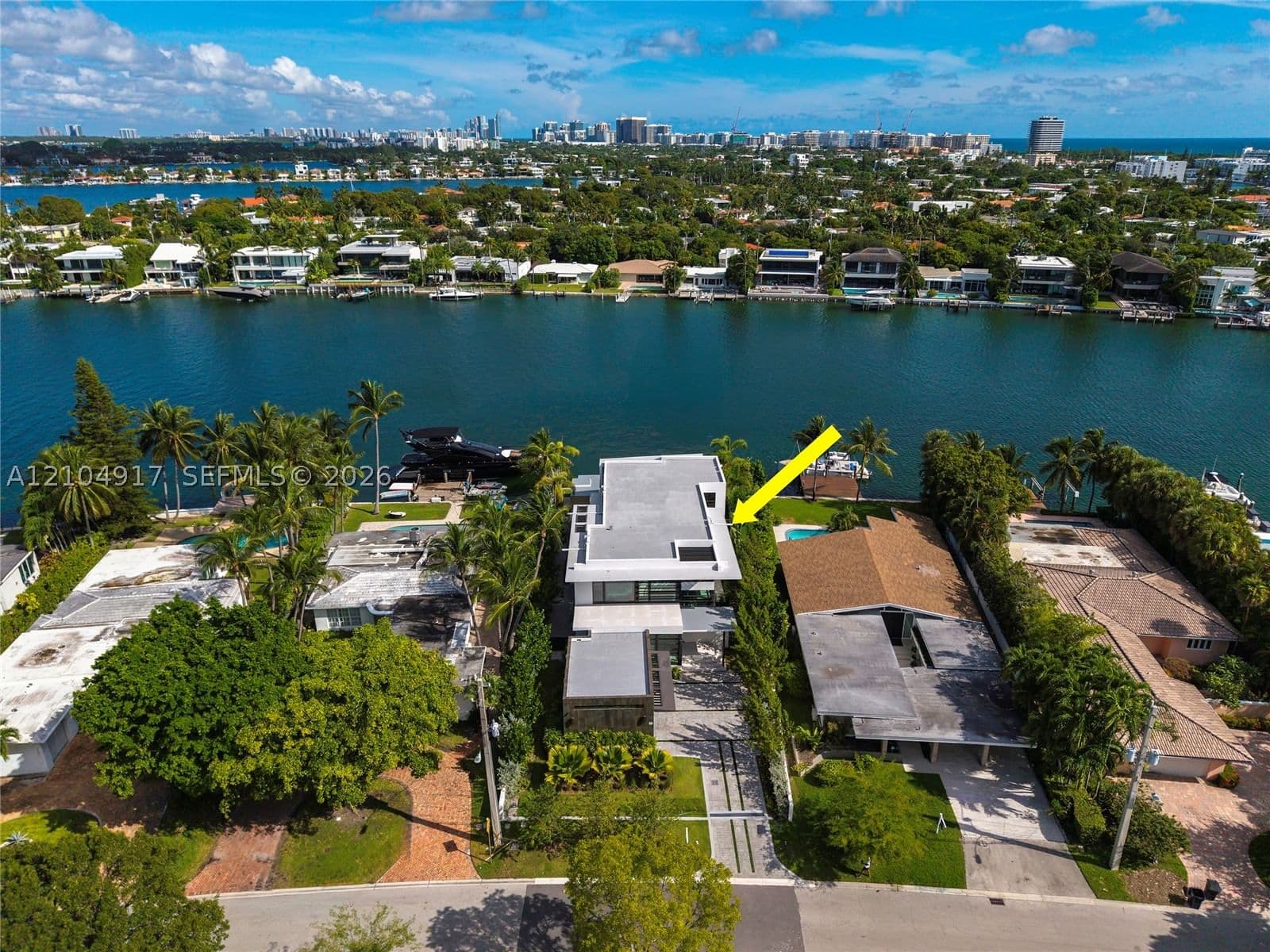 5-bedroom Single-Family Home — 271 Shore Dr, Miami Beach, FL 33141
