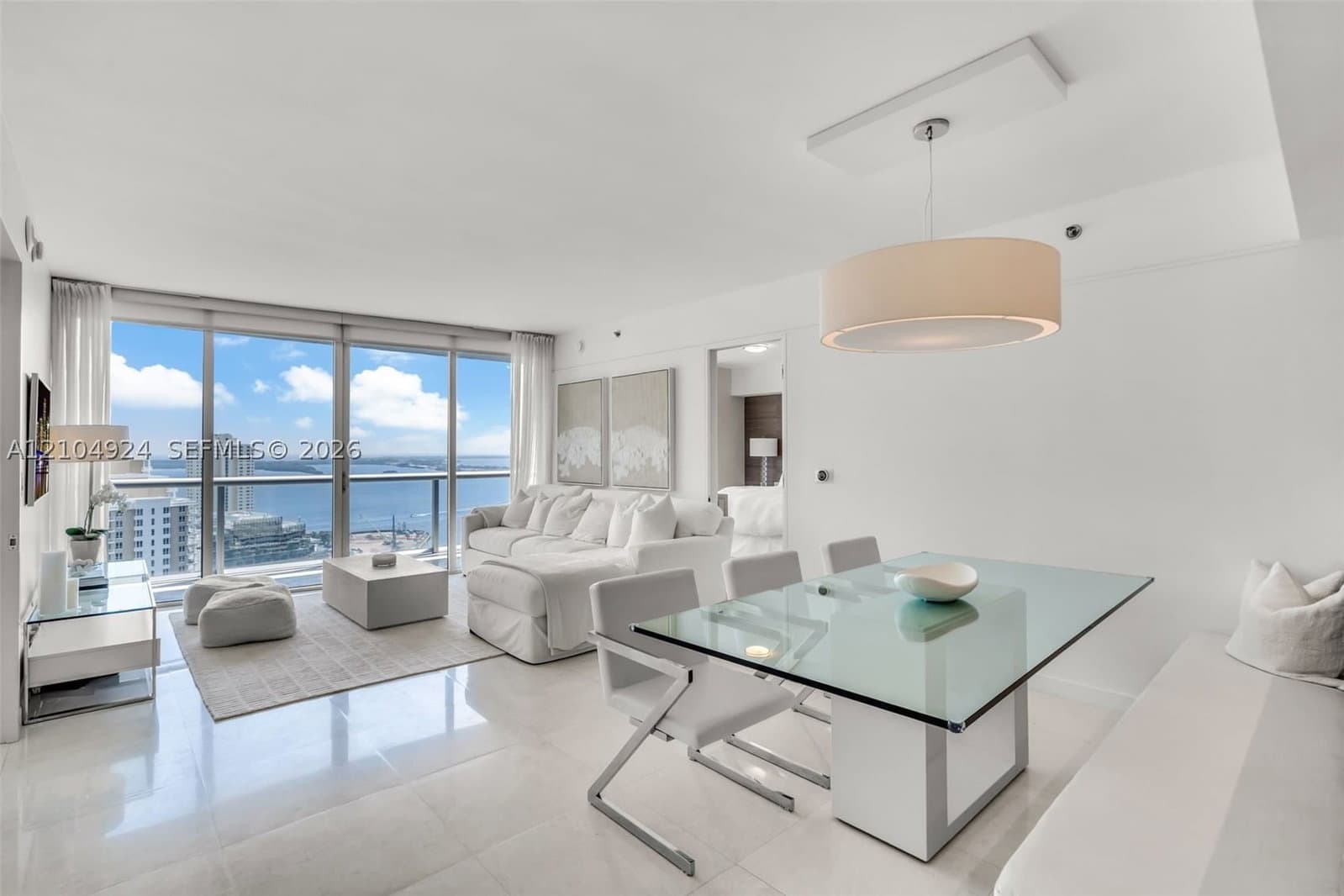 2-bedroom Condo — 465 Brickell Ave #2703, Miami, FL 33131