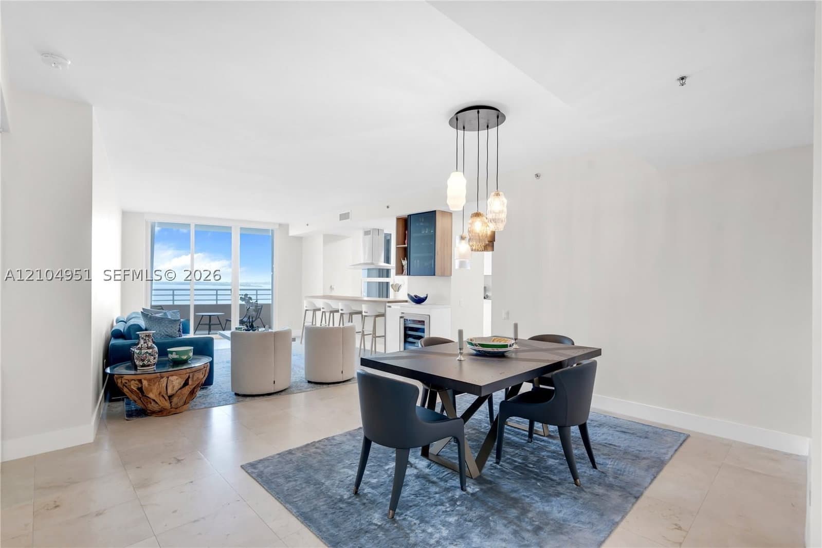 2+1 Condo — 808 Brickell Key Dr #1006, Miami, FL 33131