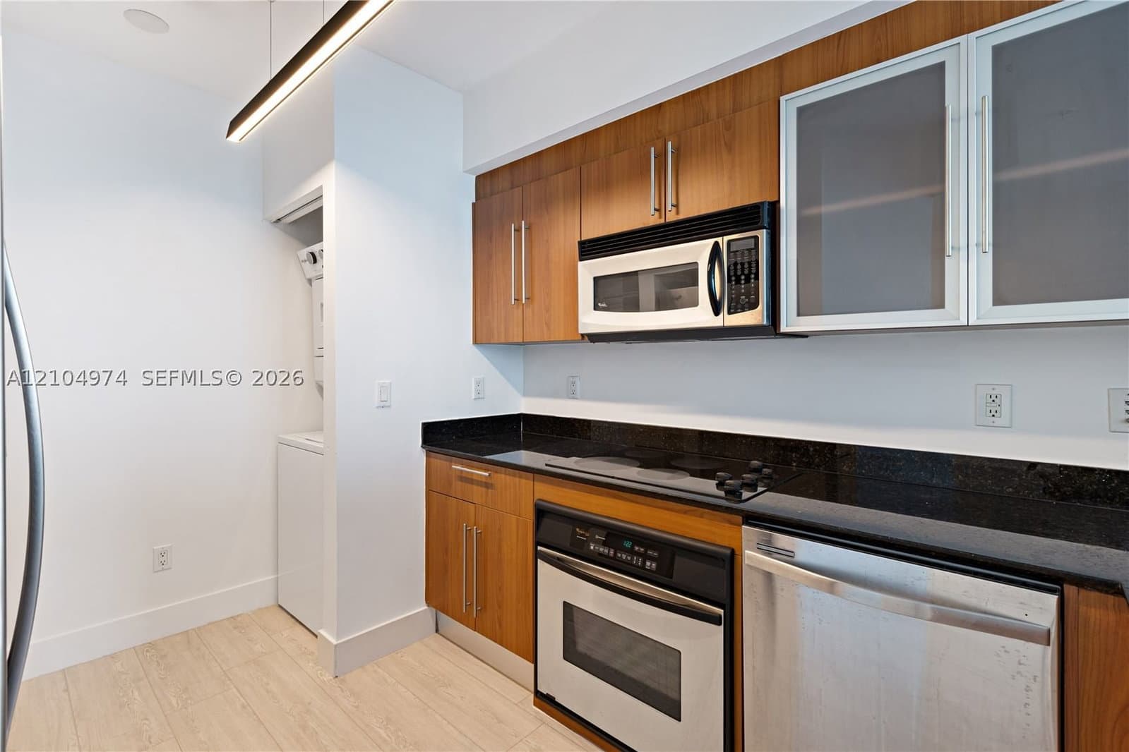 2-bedroom Condo — 335 Biscayne Blvd #412, Miami, FL 33131