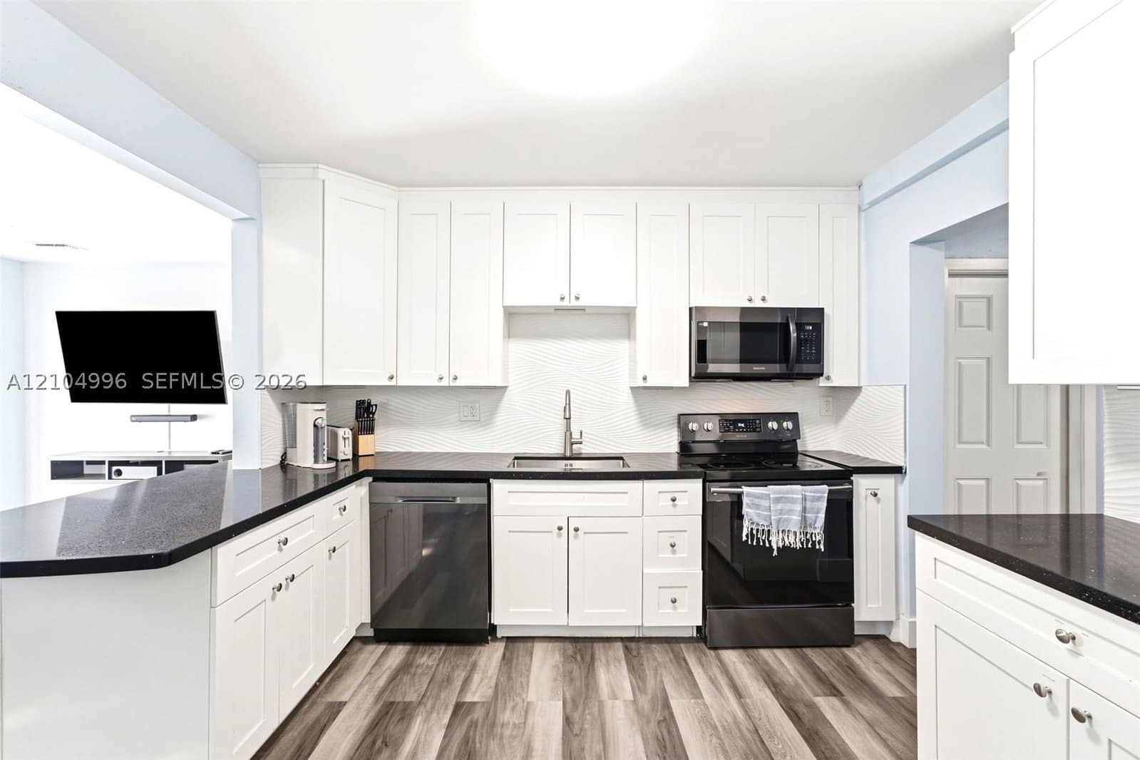 3-bedroom Single-Family Home — 3134 Carter St #1, Miami, FL 33133