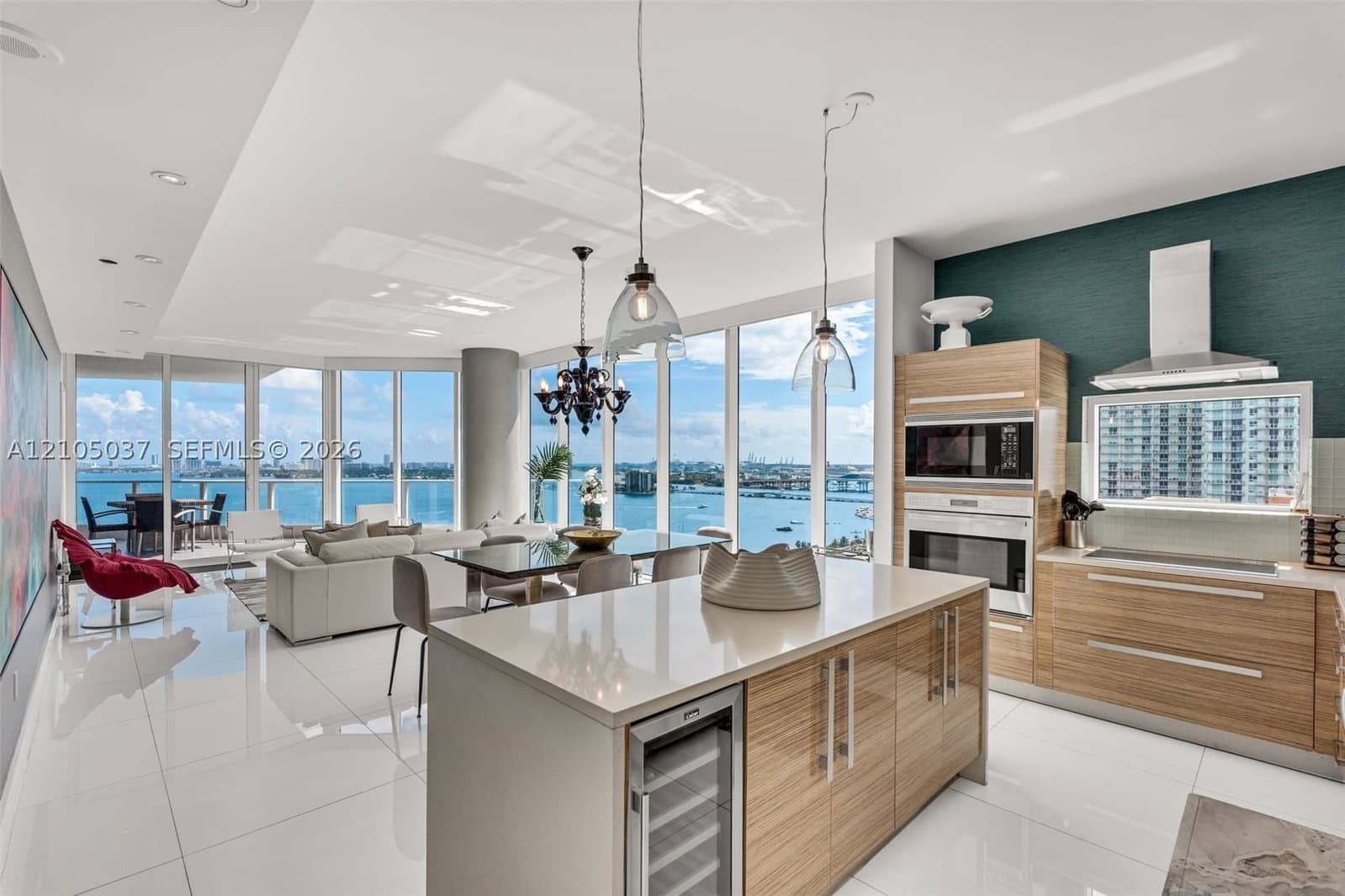 3-bedroom Condo — 2020 Bayshore Dr #1902, Miami, FL 33137