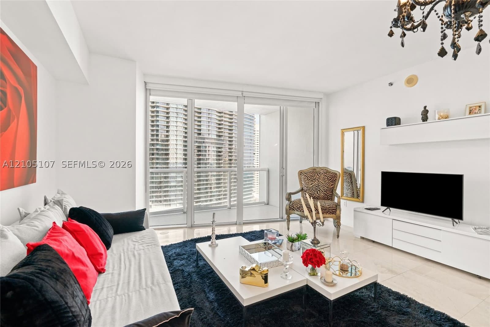 Condo — 475 Brickell Ave #2610, Miami, FL 33131