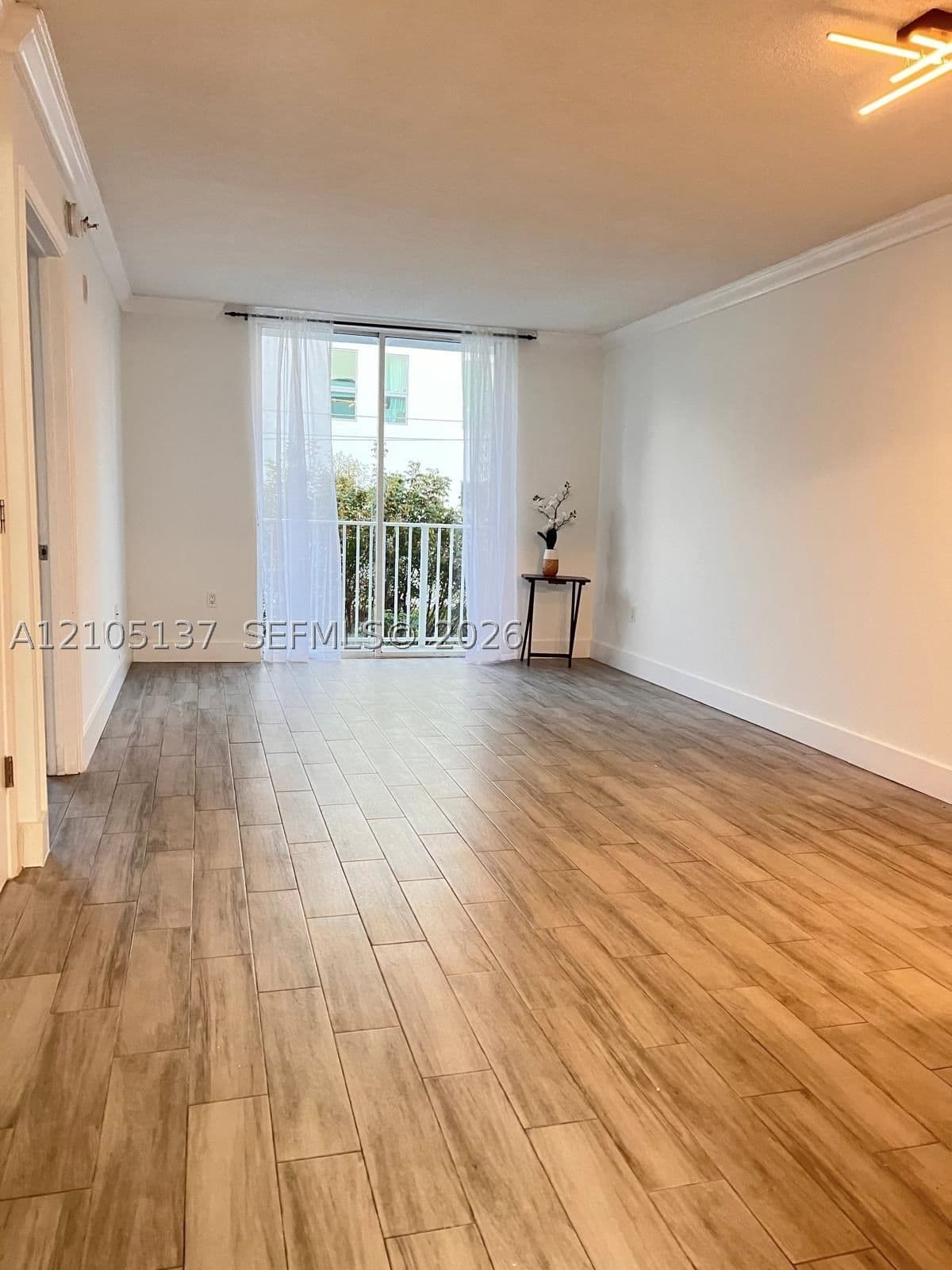 2-bedroom Condo — 126 17th Road #405, Miami, FL 33129