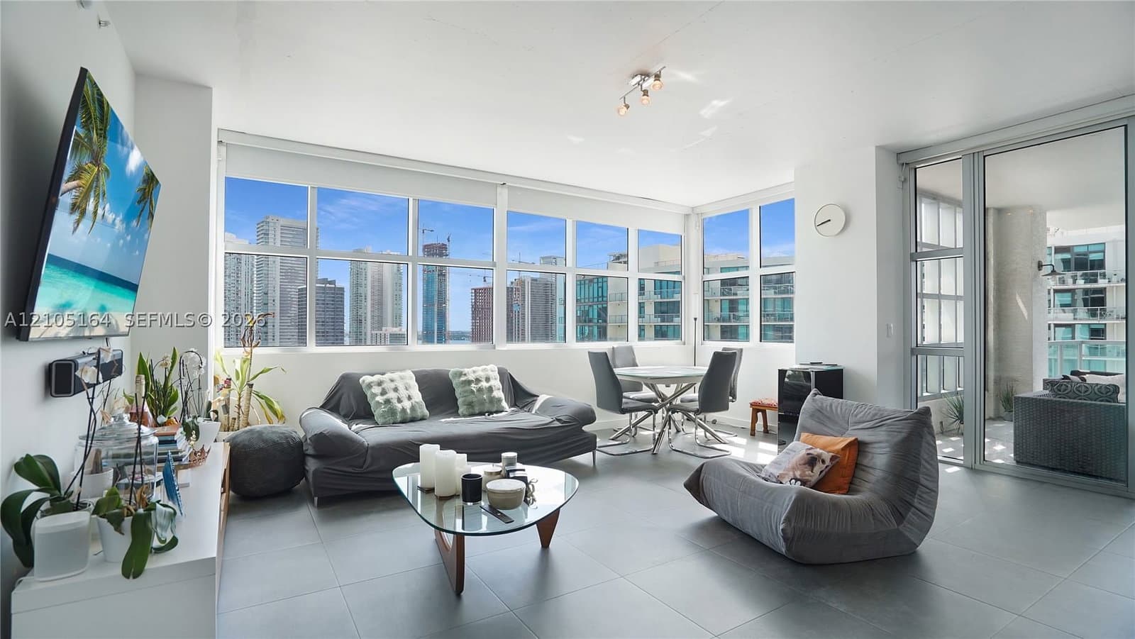 2+1 Condo — 3301 1st Ave #H2202, Miami, FL 33137