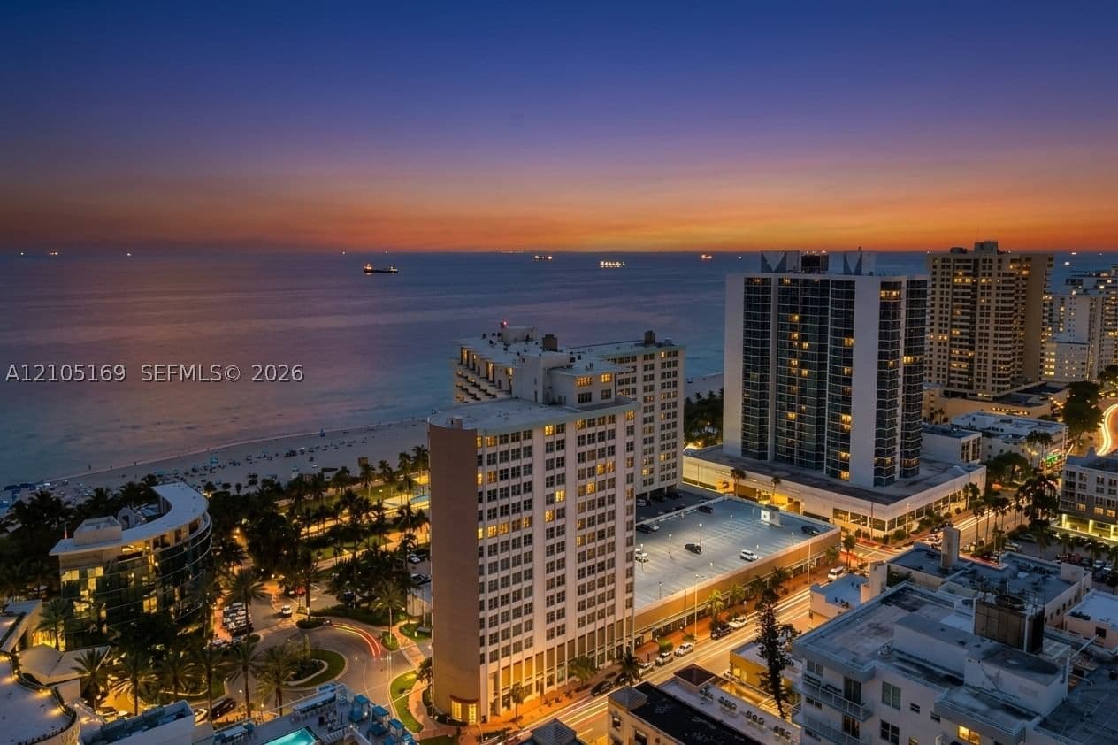 TRITON TOWER CONDO — ilan fotoğrafı