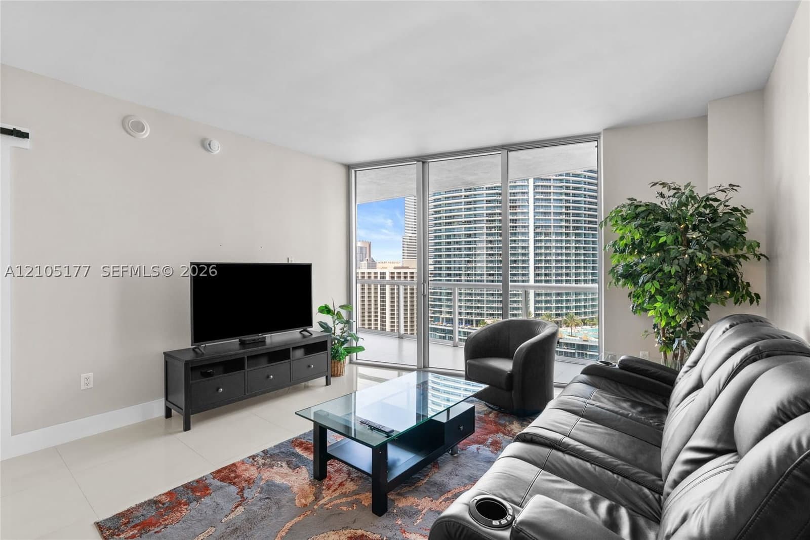 1+1 Condo — 475 Brickell Ave #2414, Miami, FL 33131