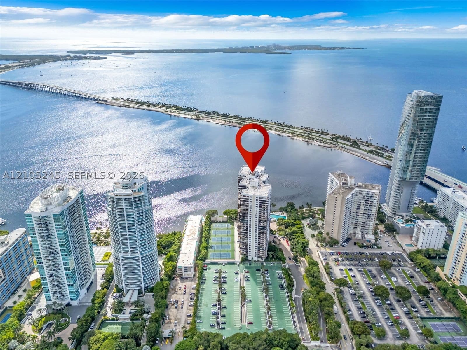 1-bedroom Condo — 2333 Brickell Ave #2708, Miami, FL 33129