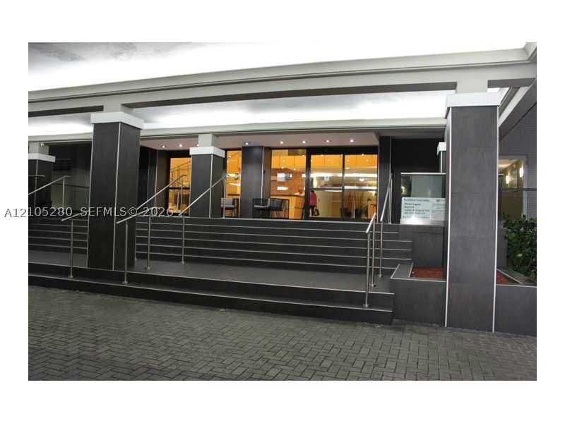 1-bedroom Condo — 6770 Indian Creek Dr #5T, Miami Beach, FL 33141