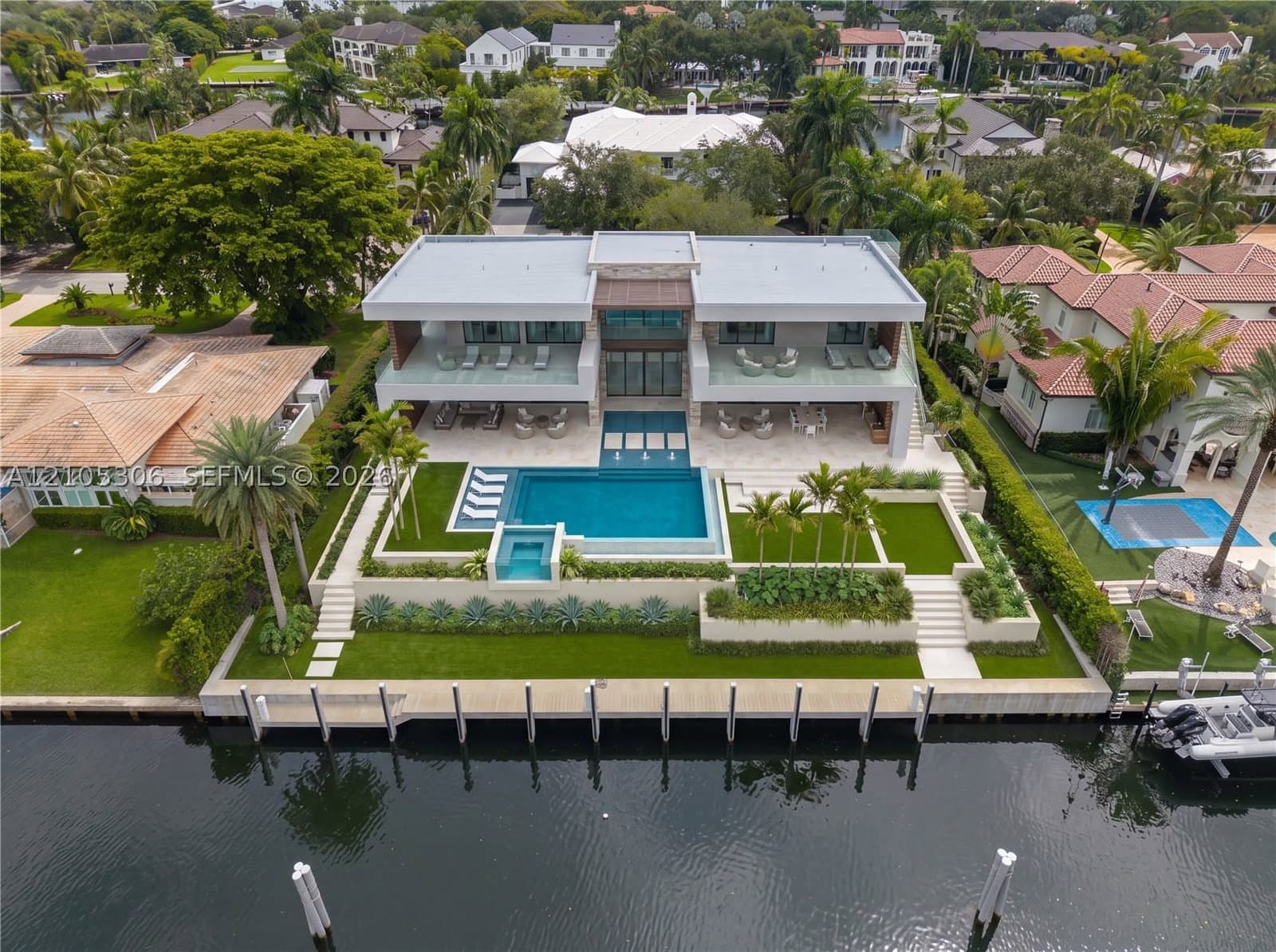 5-bedroom Single-Family Home — 9340 Balada St, Coral Gables, FL 33156