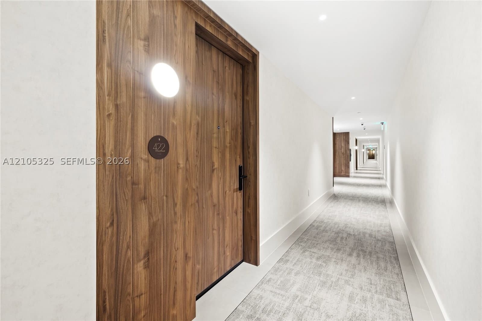 2-bedroom Condo — 2200 Brickell Avenue #422, Miami, FL 33129