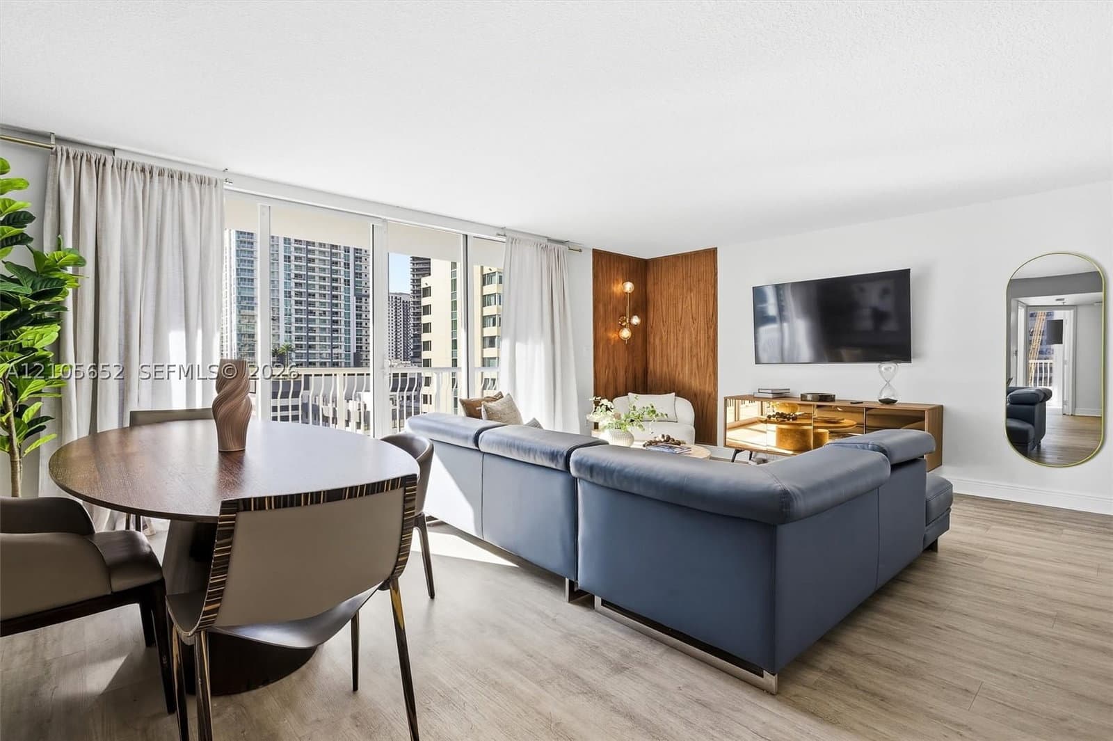2-bedroom Condo — 1200 Brickell Bay Dr #1723, Miami, FL 33131
