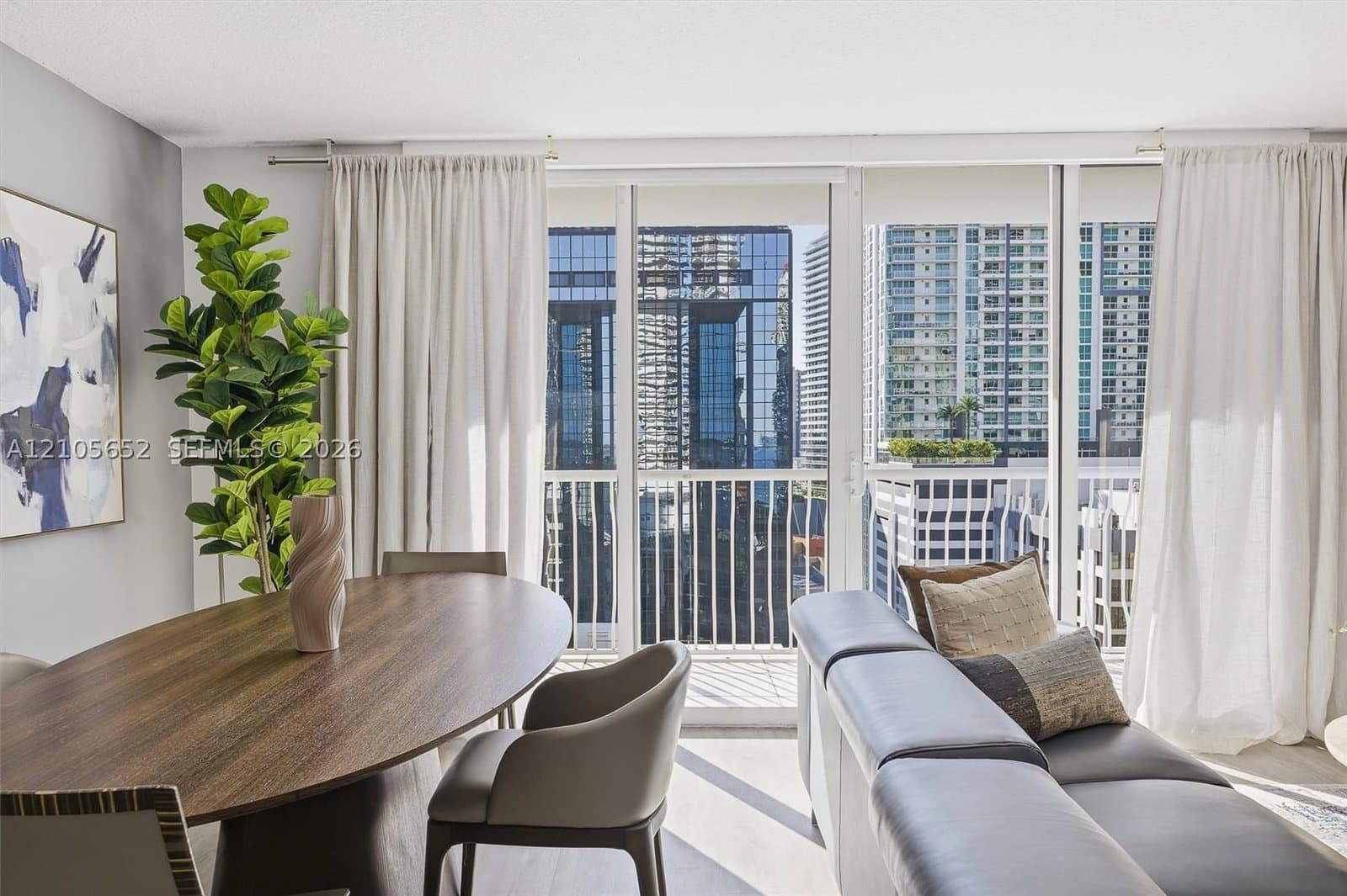2-bedroom Condo — 1200 Brickell Bay Dr #1723, Miami, FL 33131