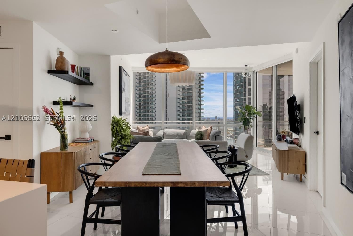 2+1 Condo — 851 1st Ave #3403, Miami, FL 33132
