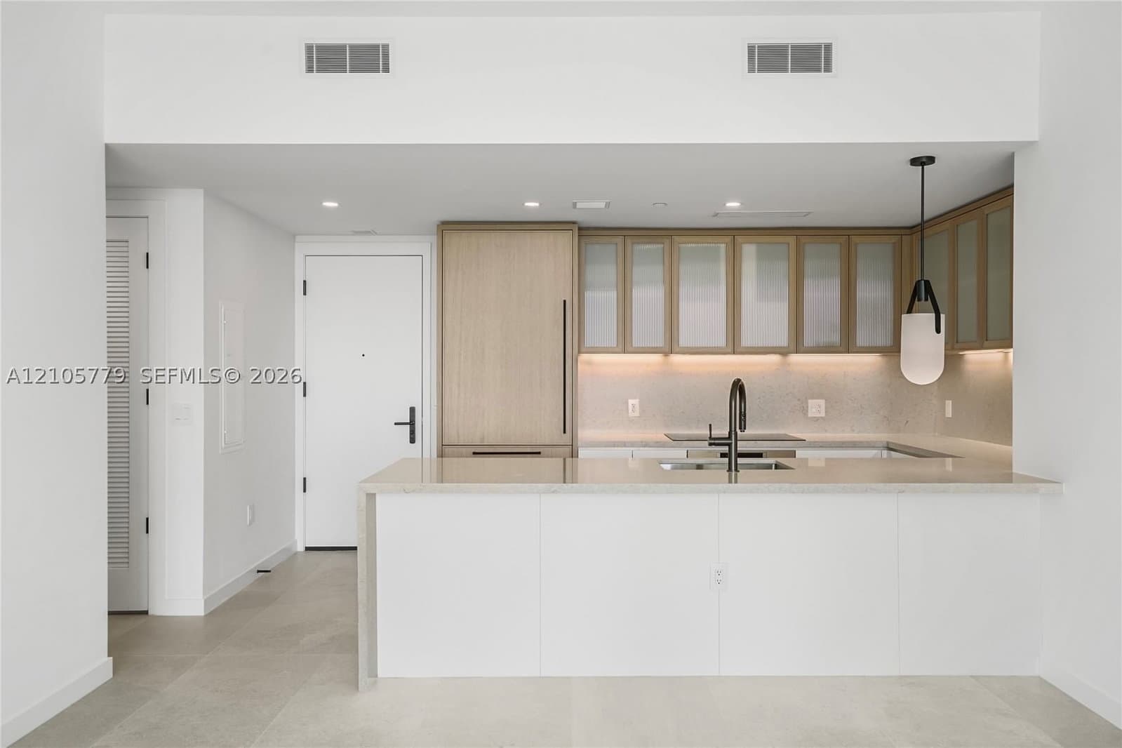 3-bedroom Condo — 2200 Brickell Ave #PH02, Miami, FL 33129
