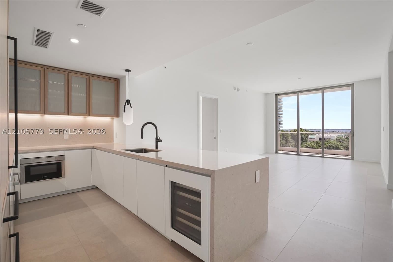 3-bedroom Condo — 2200 Brickell Ave #PH02, Miami, FL 33129