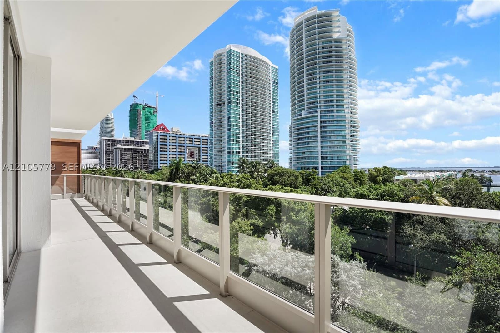3-bedroom Condo — 2200 Brickell Ave #PH02, Miami, FL 33129