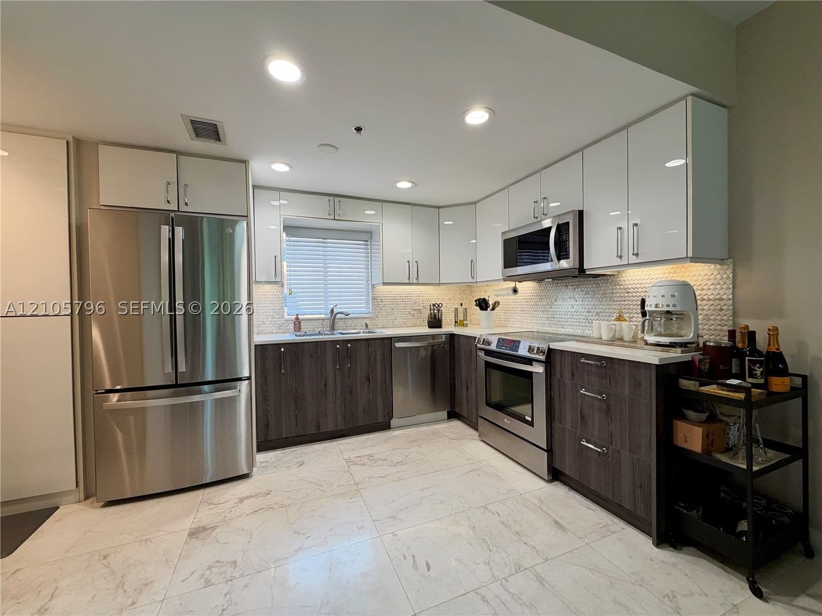 2-bedroom Townhouse — 1611 2nd Ct #A111, Miami, FL 33129