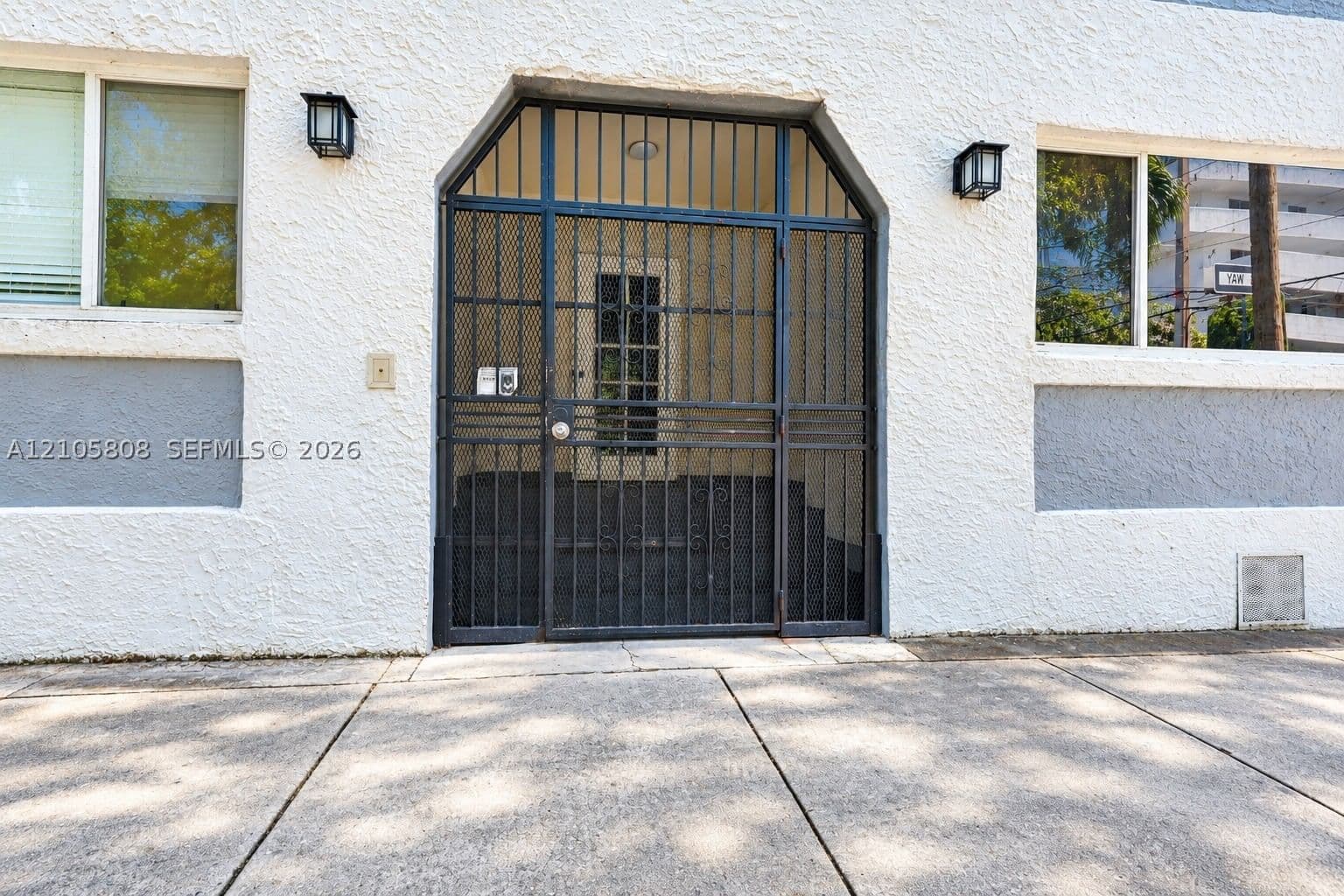 2-bedroom Condo — 103 6th Ave #1, Miami, FL 33128