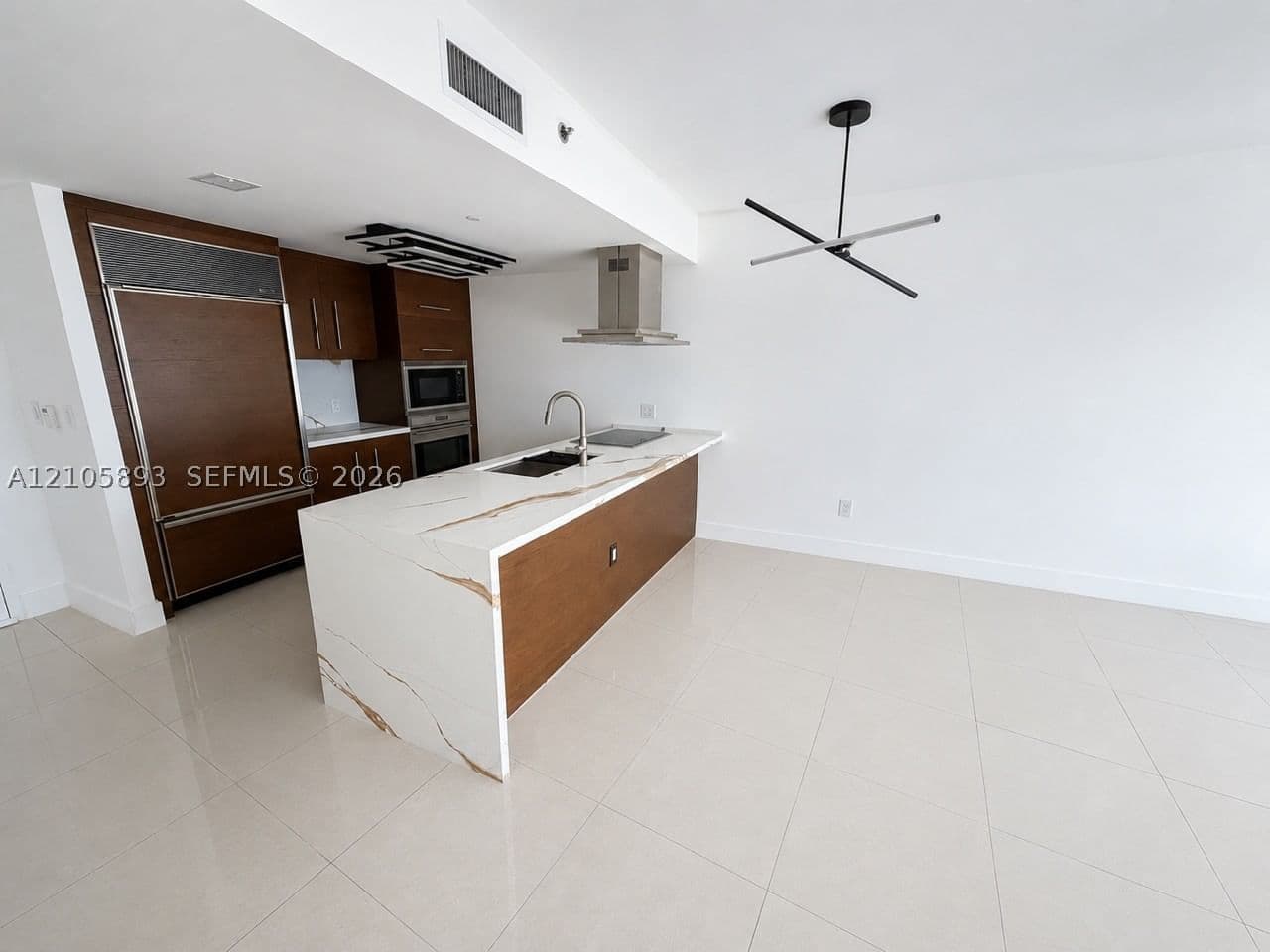 1+1 Condo — 465 Brickell Ave #417, Miami, FL 33131