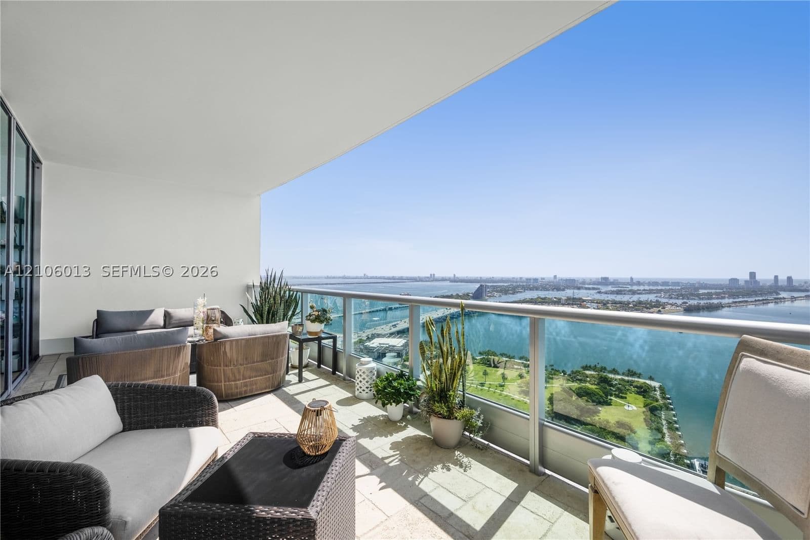 1-bedroom Condo — 900 Biscayne Blvd #4205, Miami, FL 33132
