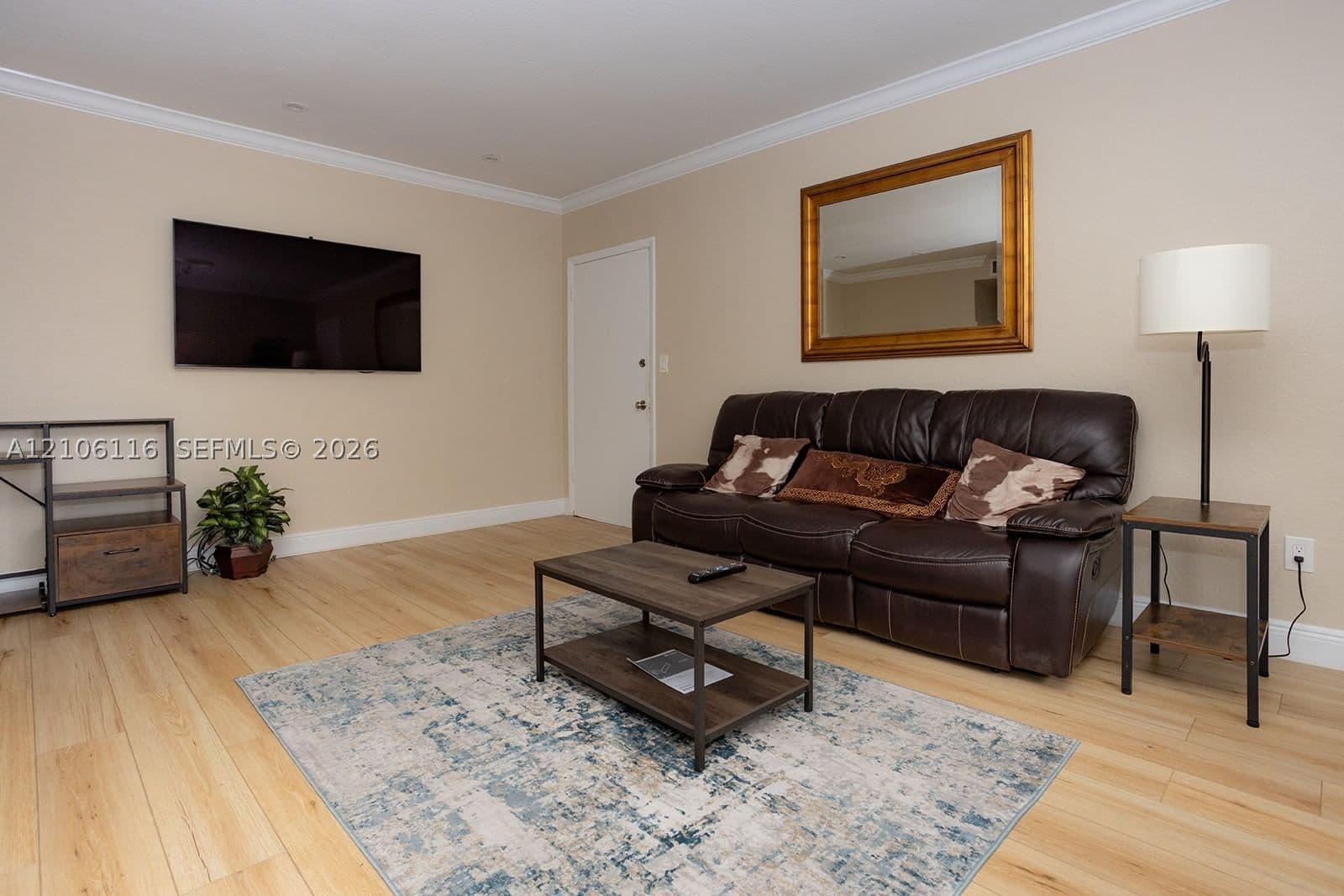 1-bedroom Condo — 1 Edgewater Dr #201, Coral Gables, FL 33133