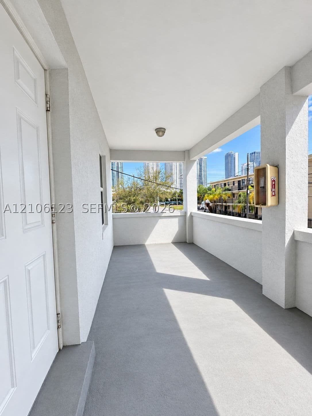 Daire — 123 15th St #U, Miami, FL 33136