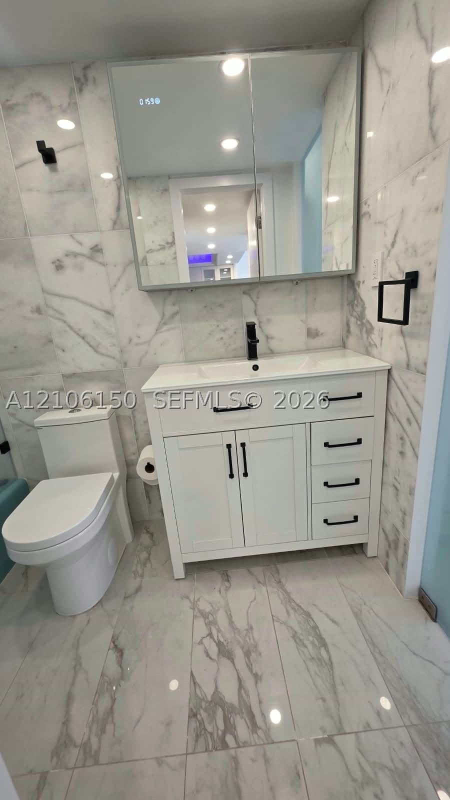 1+1 Condo — 401 Ocean Dr #314, Miami Beach, FL 33139