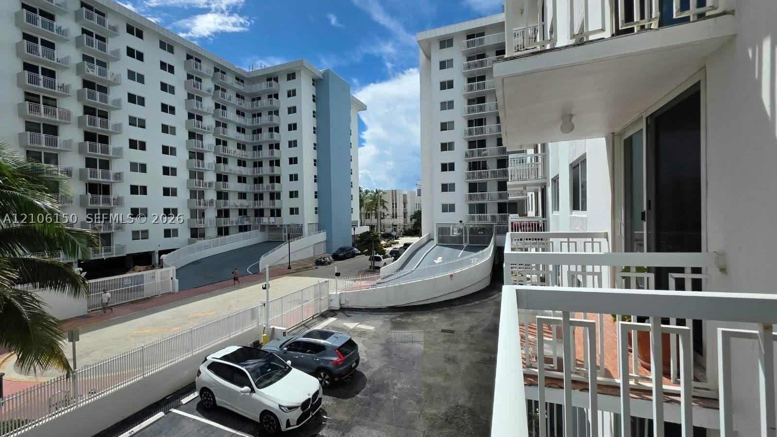 1+1 Condo — 401 Ocean Dr #314, Miami Beach, FL 33139