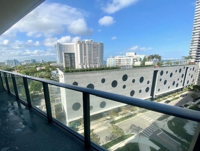 1-bedroom Condo — 501 31st St #802, Miami, FL 33137