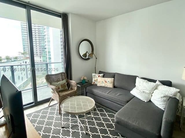 1-bedroom Condo — 501 31st St #802, Miami, FL 33137