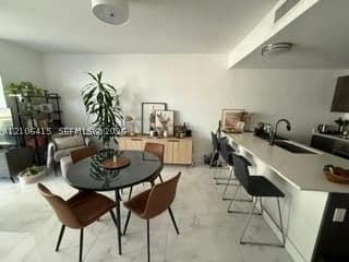 1+1 Condo — 488 18th St #1107, Miami, FL 33132